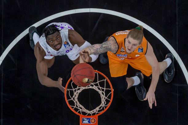 交相辉映 交相辉映