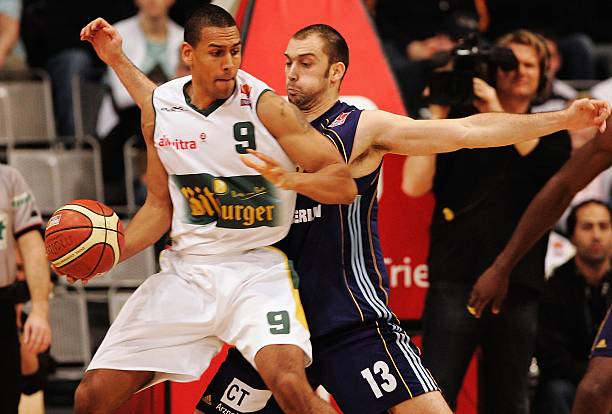 要求极高的 要求极高的