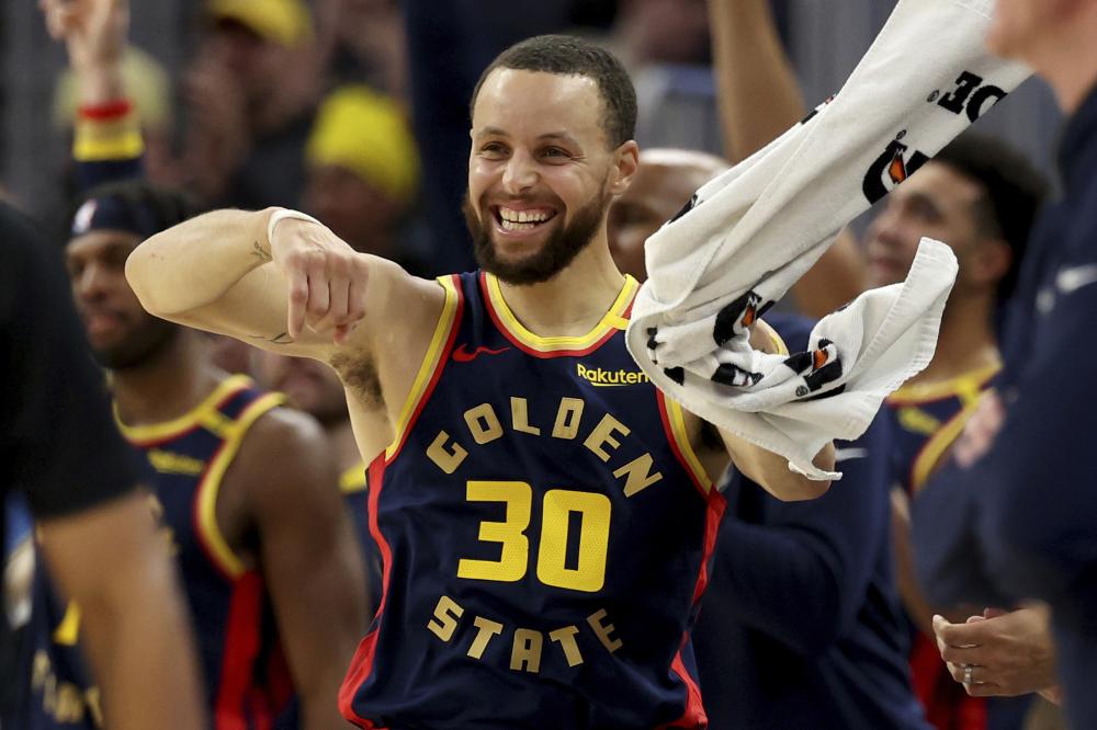 板凳深度不 板凳深度不